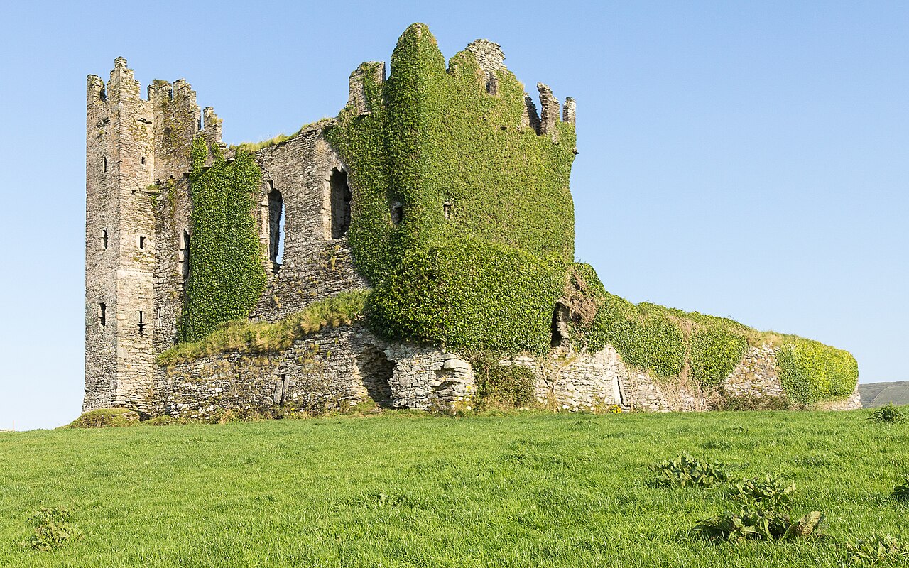 Ballycarbery Castle (in ruins) — Ballycarbery East